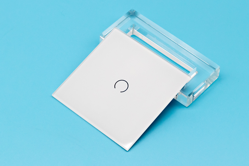 玻璃面板深加工有何优势，玻璃面板深加工技术取得了重大突破 